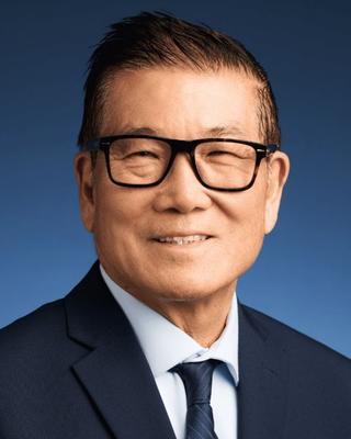 Mike Matsuda headshot