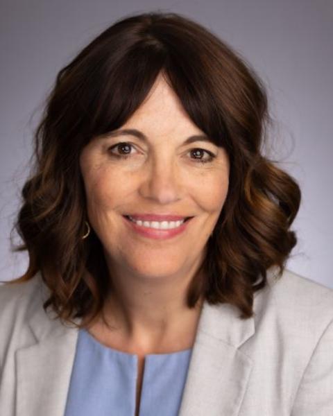 Kristine Gilmore headshot